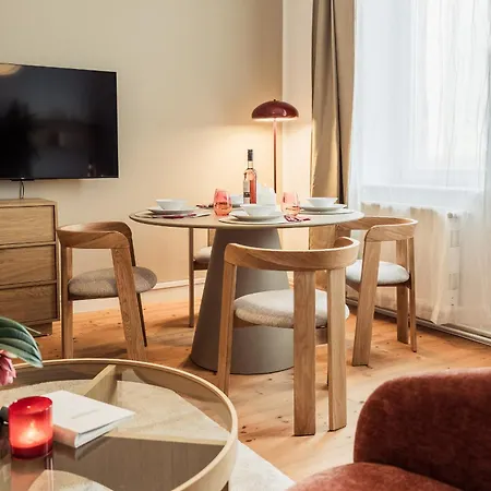 Paar & Familien-paradies I 2 Schlafbereiche I 60 Qm I Kostenfreier Parkplatz I Ruhige Lage I Barrierearm Apartament *